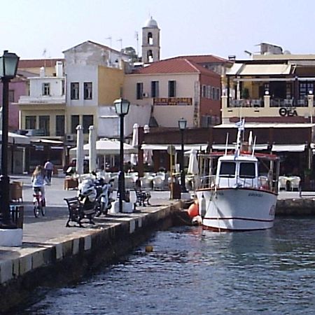 Pia Rooms Chrissi Akti Chania Exterior foto