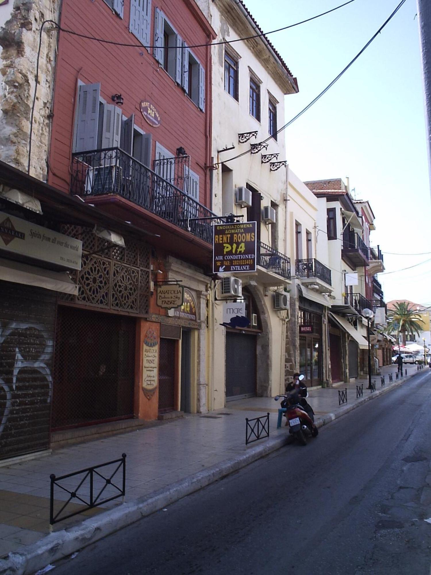 Pia Rooms Chrissi Akti Chania Exterior foto