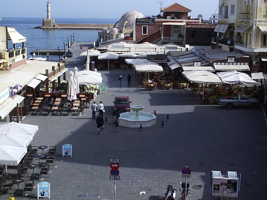 Pia Rooms Chrissi Akti Chania Exterior foto