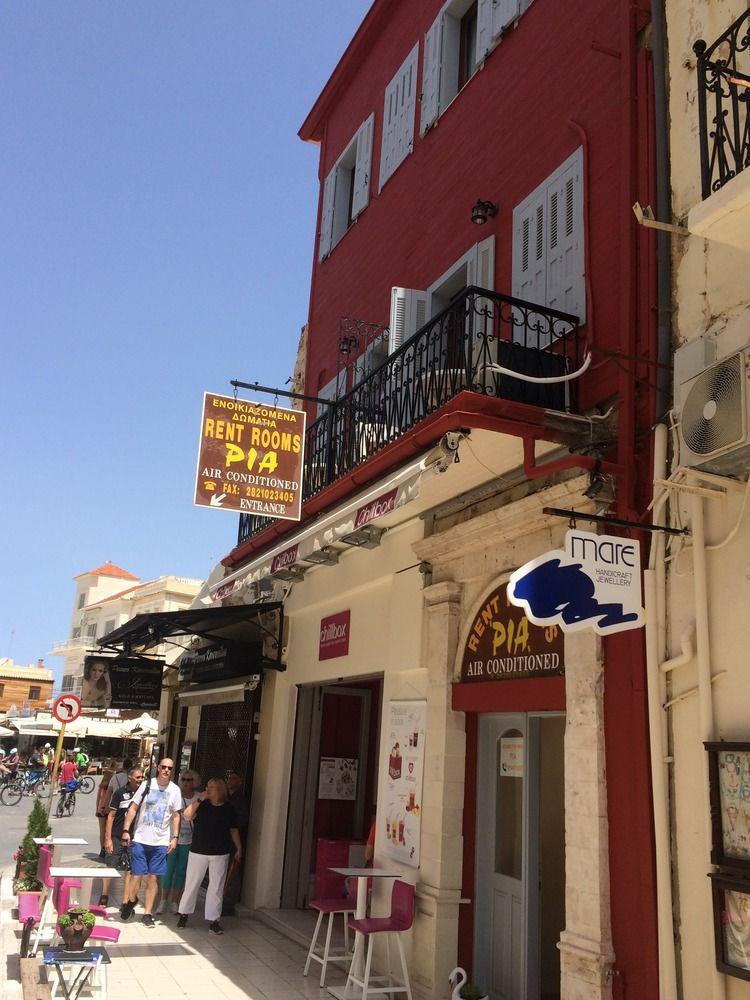 Pia Rooms Chrissi Akti Chania Exterior foto