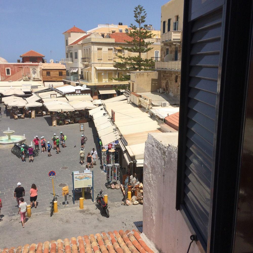 Pia Rooms Chrissi Akti Chania Exterior foto