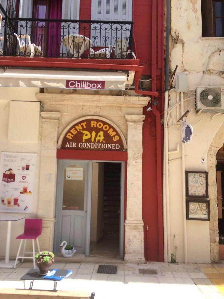 Pia Rooms Chrissi Akti Chania Exterior foto